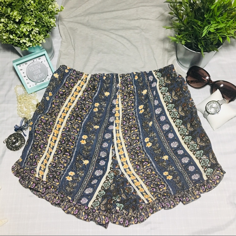 SOPRANO SHORTS BOHO PRINT FLORAL - Picture 3 of 3